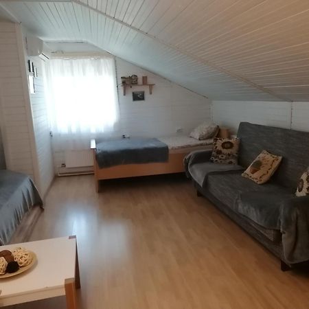 דאוגבפילס Garden Chalet מראה חיצוני תמונה